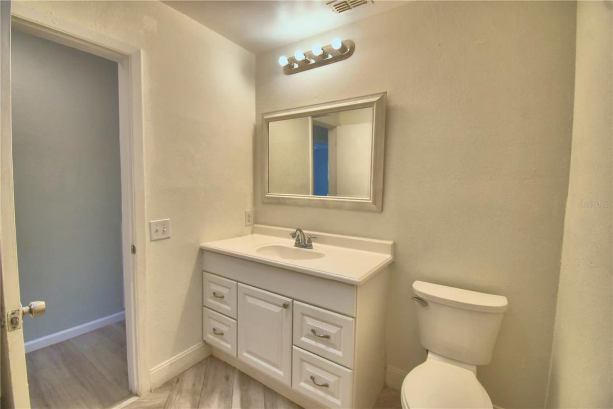105 BYRON PLACE — photo 29 of 59