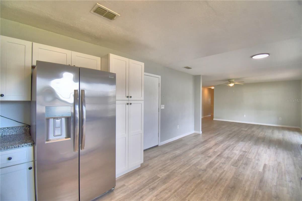 105 BYRON PLACE — photo 9 of 59