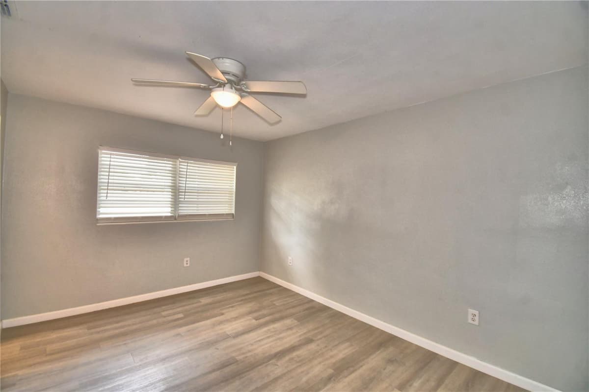 105 BYRON PLACE — photo 34 of 59