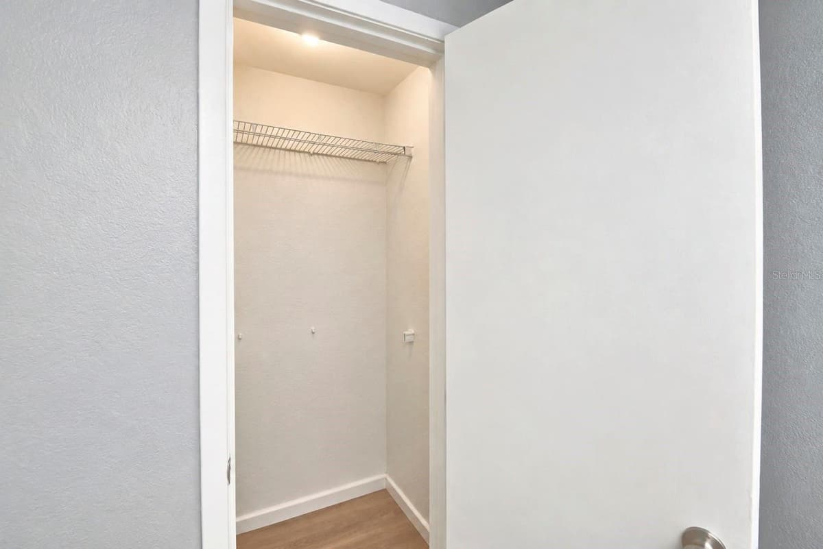 105 BYRON PLACE — photo 39 of 59