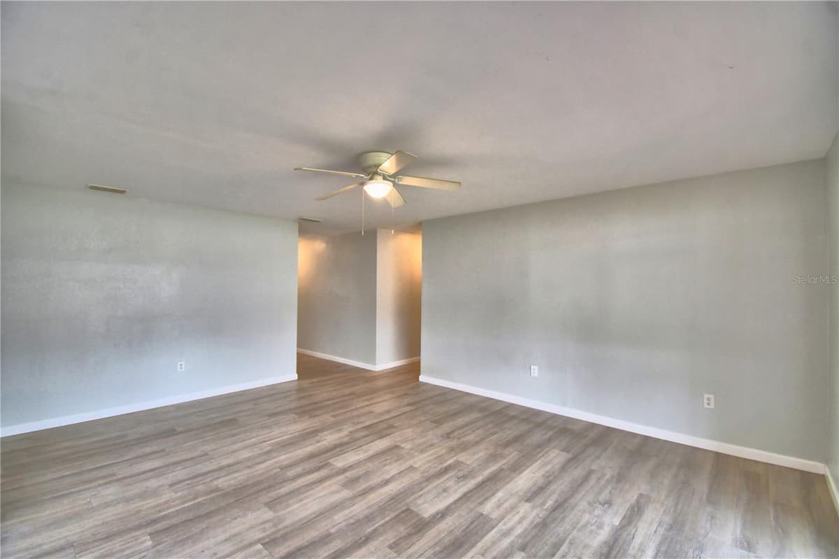 105 BYRON PLACE — photo 12 of 59