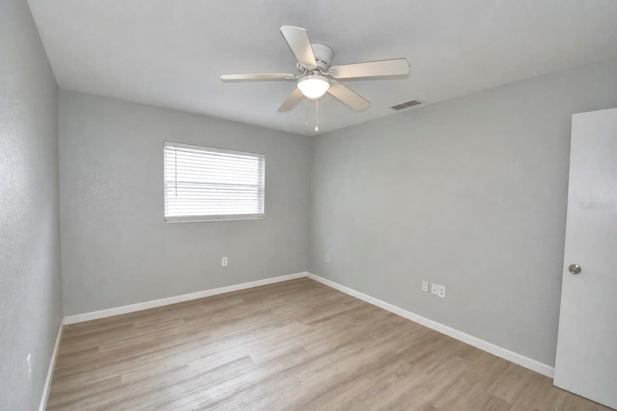 105 BYRON PLACE — photo 38 of 59