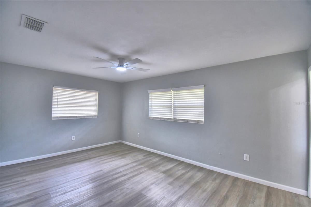 105 BYRON PLACE — photo 16 of 59