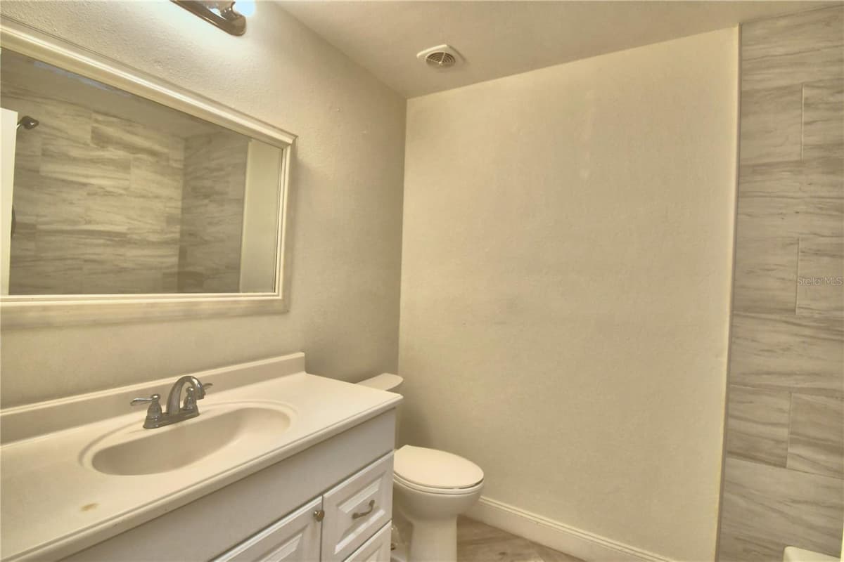 105 BYRON PLACE — photo 27 of 59