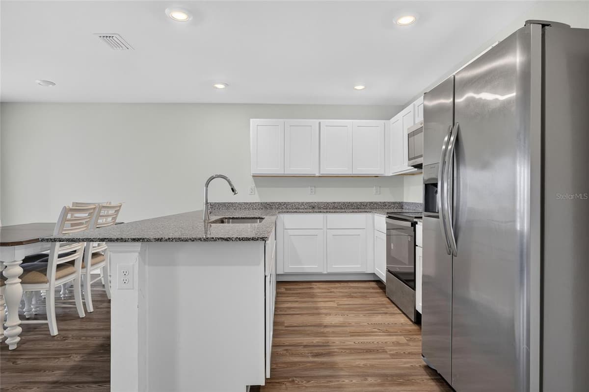 25138 ALICANTE DRIVE — photo 12 of 41