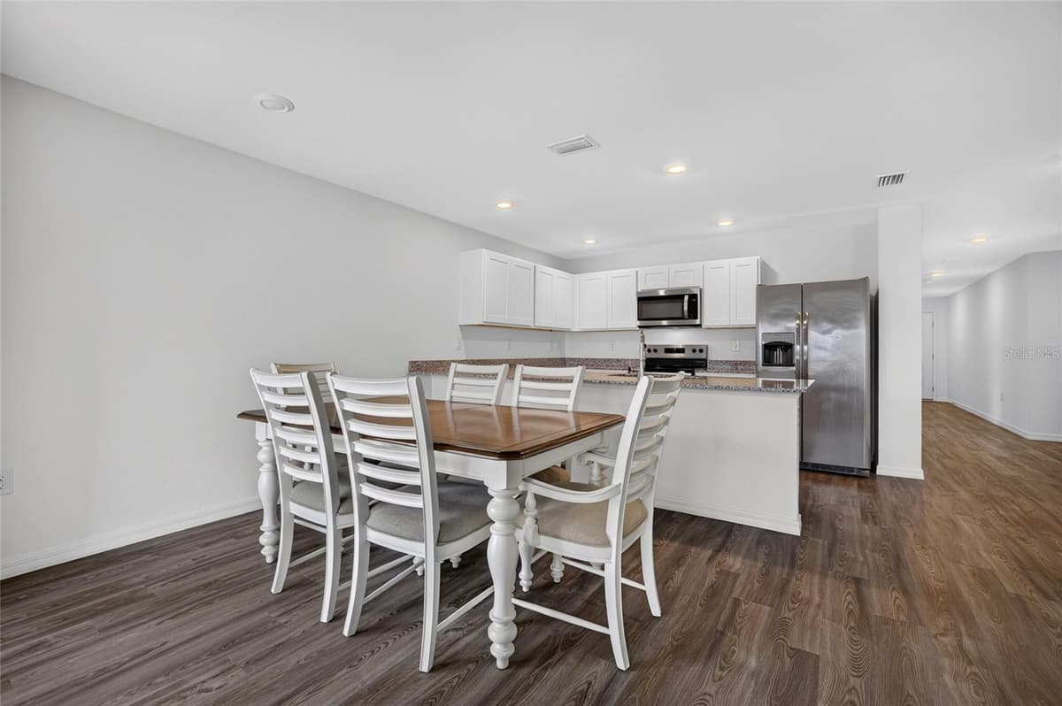 25138 ALICANTE DRIVE — photo 9 of 41