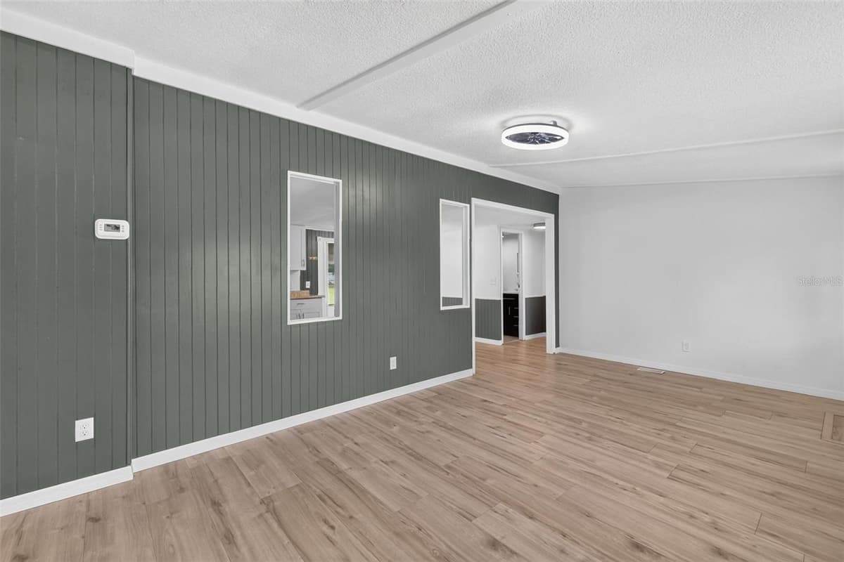2535 172ND STREET — photo 13 of 44