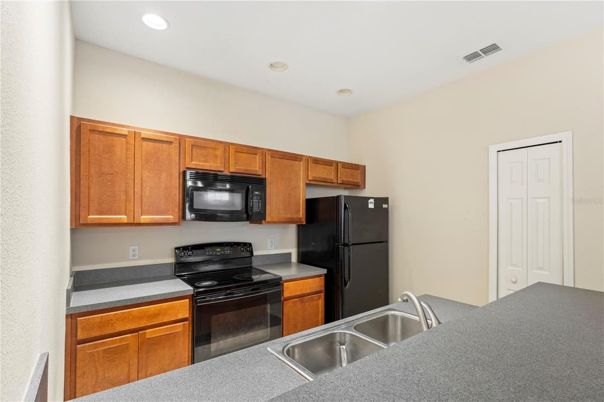 1814 CORIANDER DRIVE — photo 15 of 37