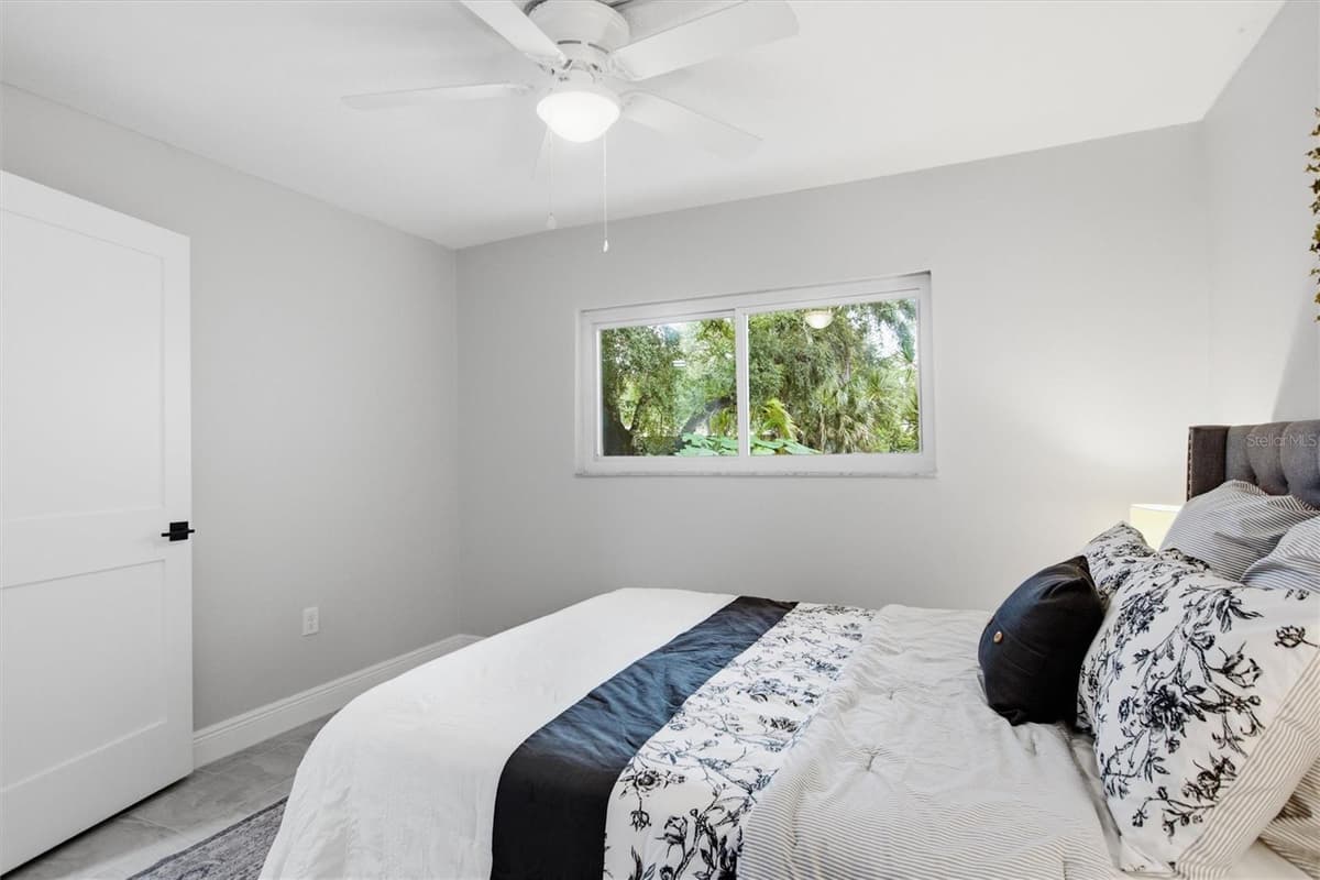 1241 MARTIN LUTHER KING JR AVENUE — photo 16 of 32