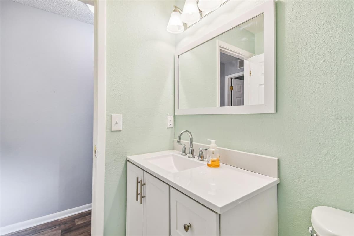 1010 RIFLECREST AVENUE — photo 15 of 40
