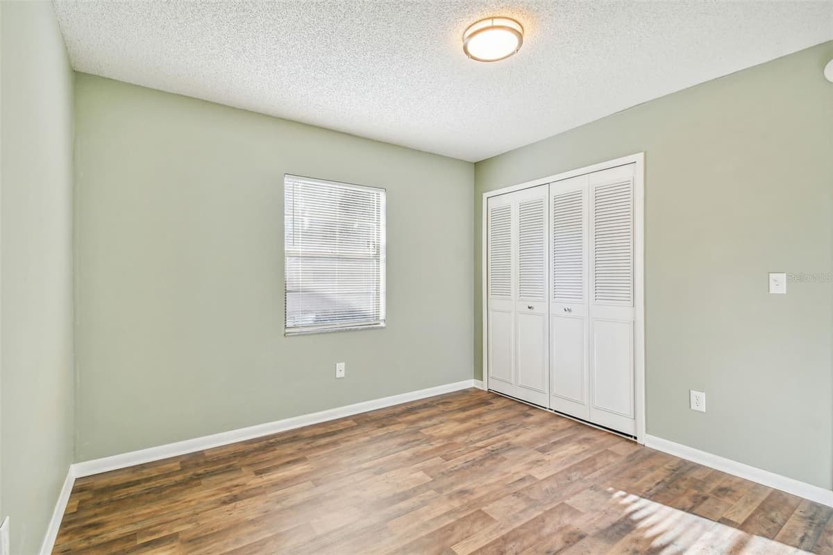 1010 RIFLECREST AVENUE — photo 20 of 40