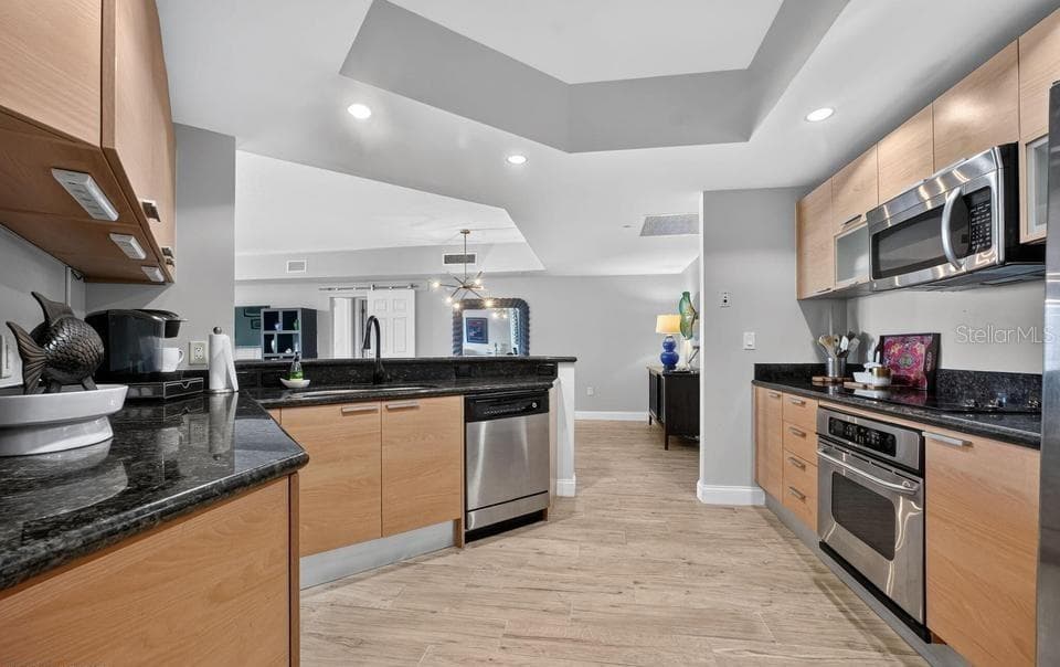 241 RIVERSIDE DRIVE — photo 8 of 52