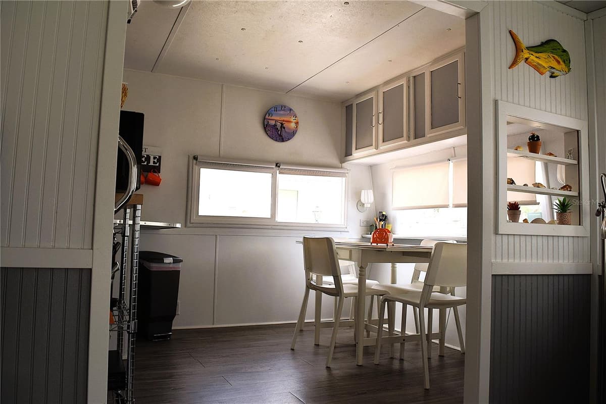 79 EAGLE POINT — photo 9 of 24