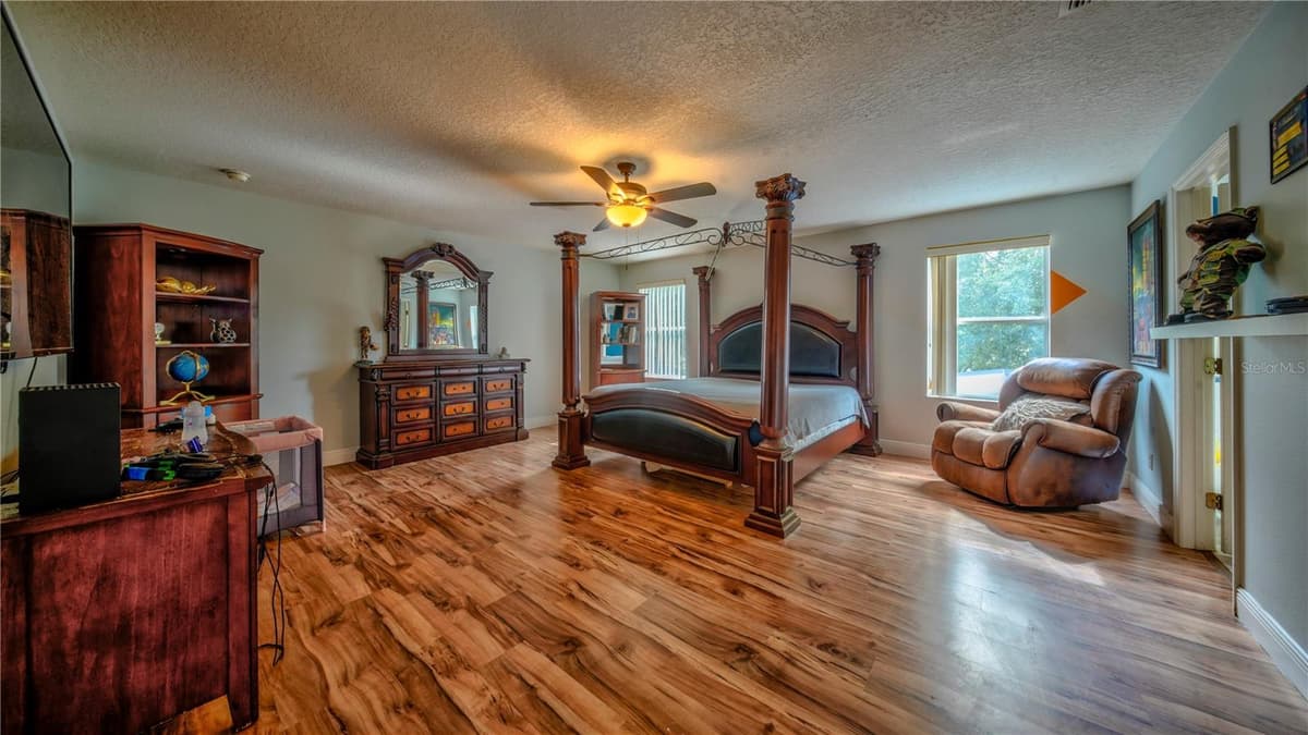 405 KETTERING ROAD — photo 18 of 40