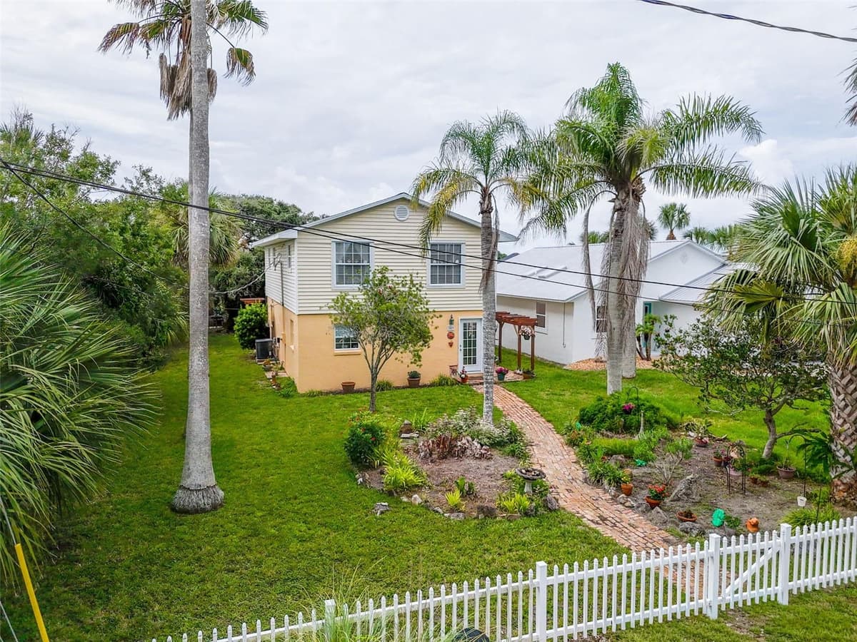 309 CYPRESS STREET — photo 75 of 80