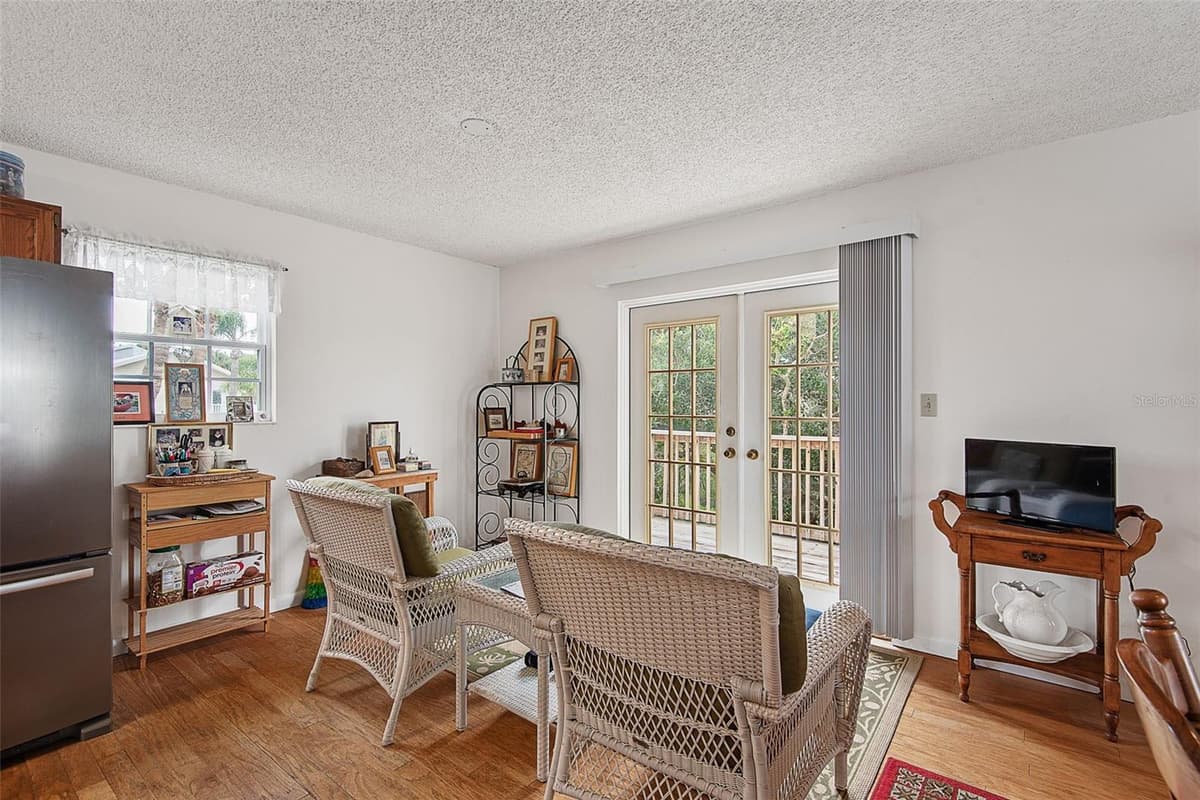 309 CYPRESS STREET — photo 11 of 80