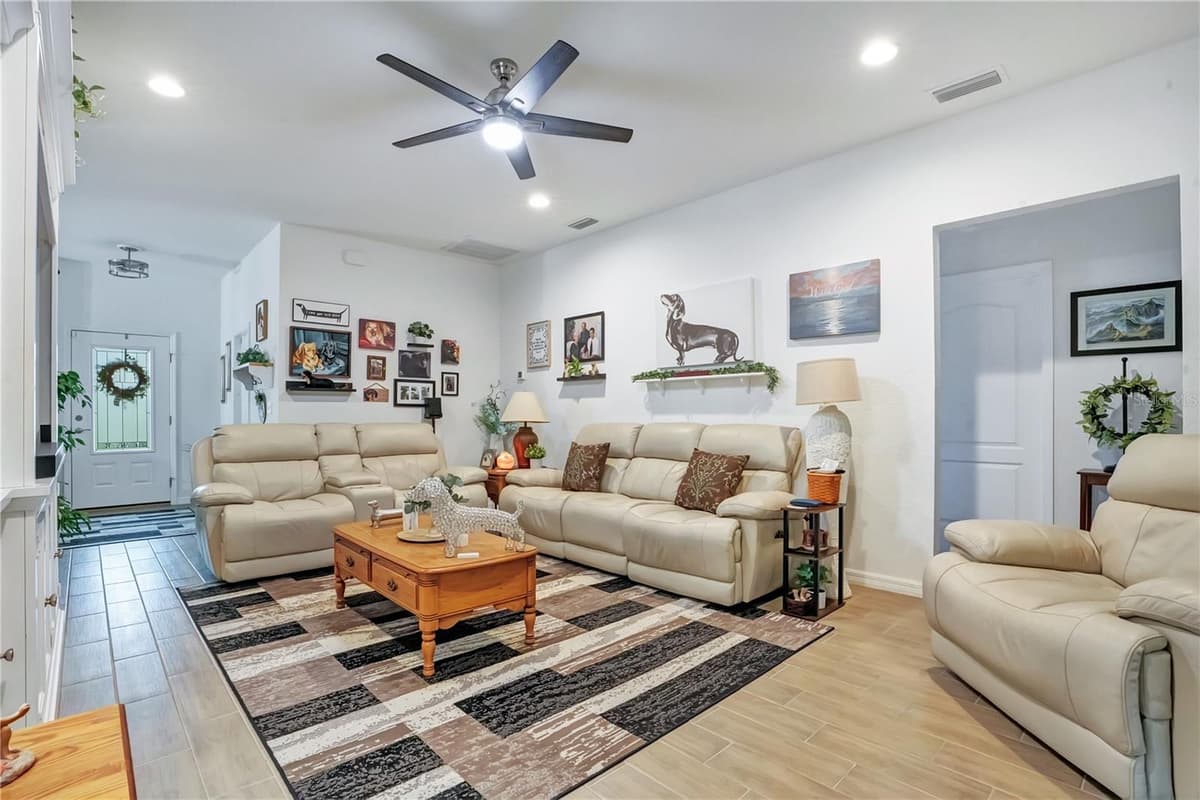 1153 BISHOP STREET — photo 5 of 27