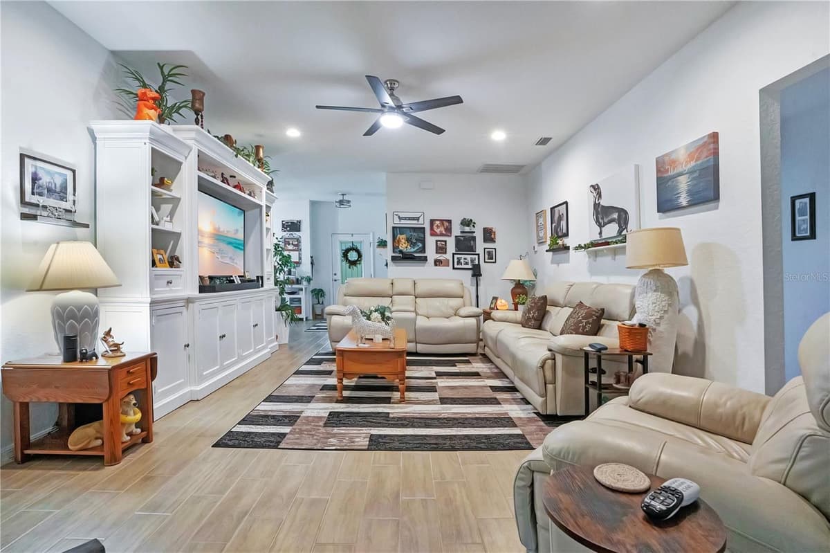 1153 BISHOP STREET — photo 7 of 27
