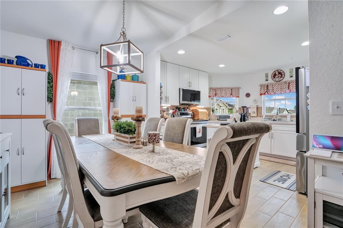 1153 BISHOP STREET — photo 13 of 27