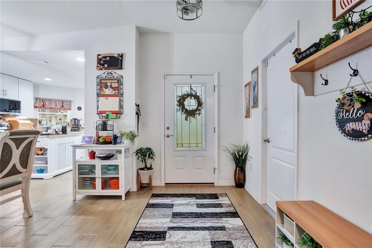 1153 BISHOP STREET — photo 3 of 27