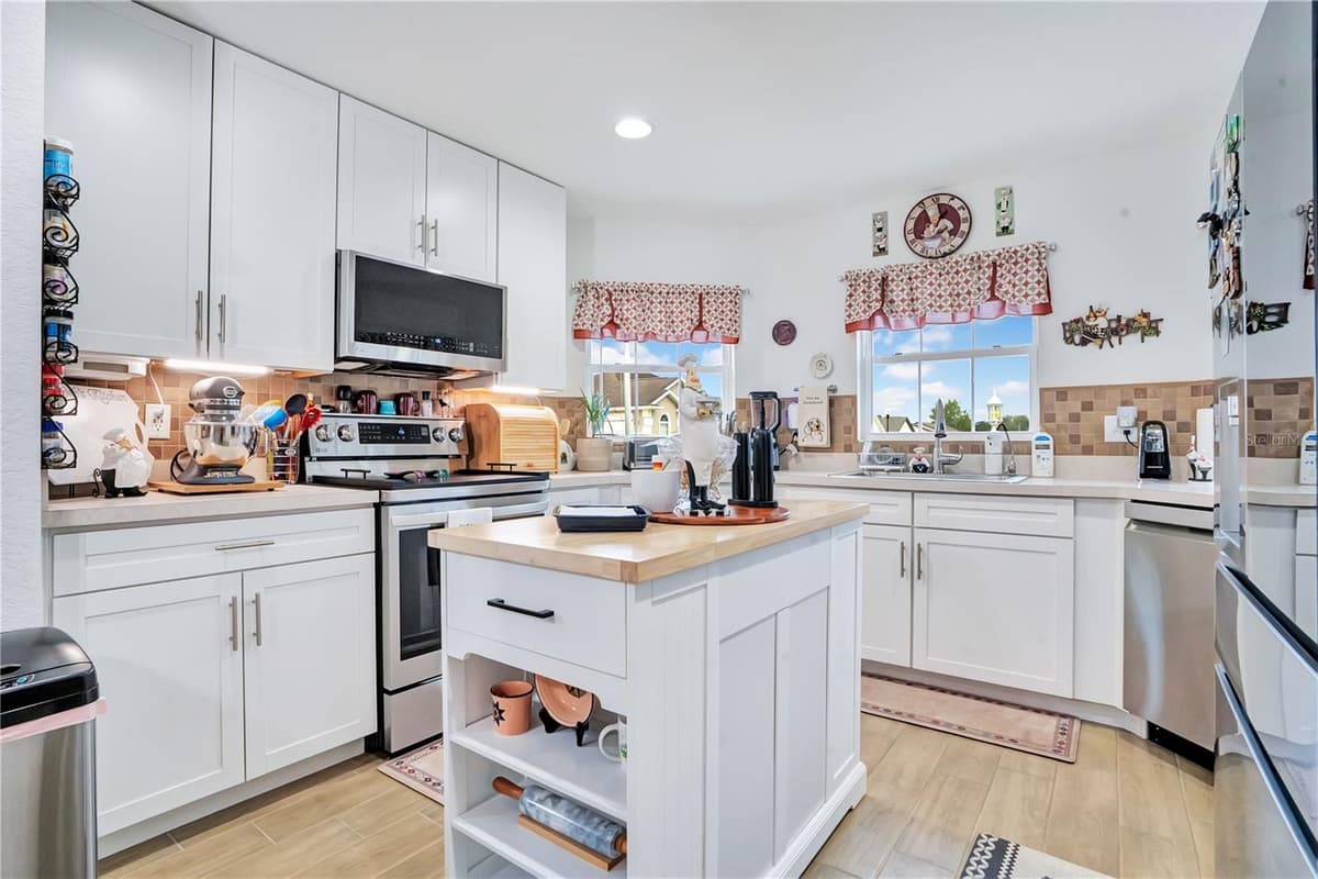 1153 BISHOP STREET — photo 11 of 27