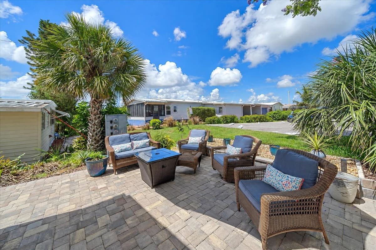 203 BIMINI DRIVE — photo 6 of 14