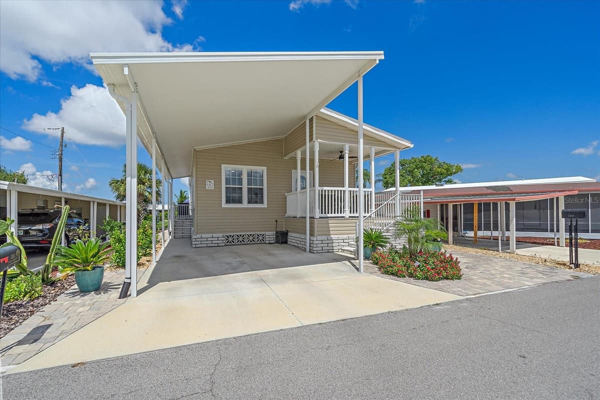 203 BIMINI DRIVE — photo 2 of 14