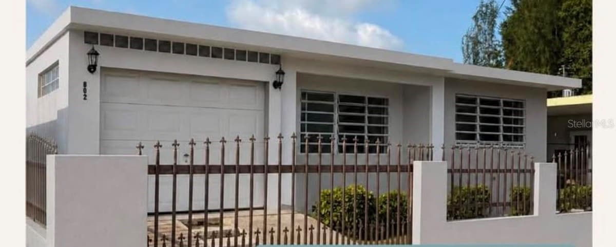 #802(J-3) MONTE FARALLON ST, COLINAS DE MONTELLANOS — photo 1 of 9