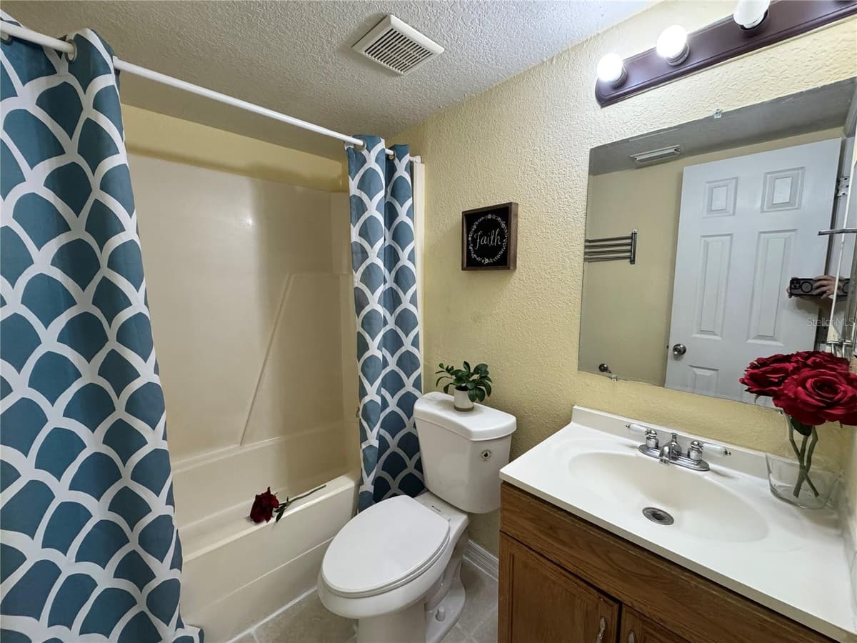 202 RED MAPLE PLACE — photo 22 of 36