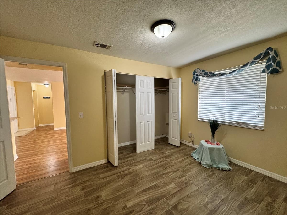 202 RED MAPLE PLACE — photo 24 of 36
