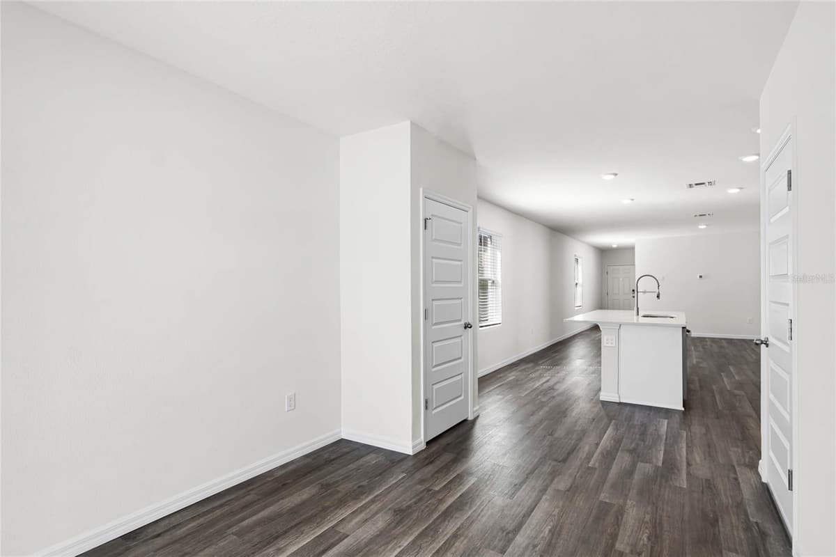 1746 HUMMINGBIRD ROAD — photo 10 of 28