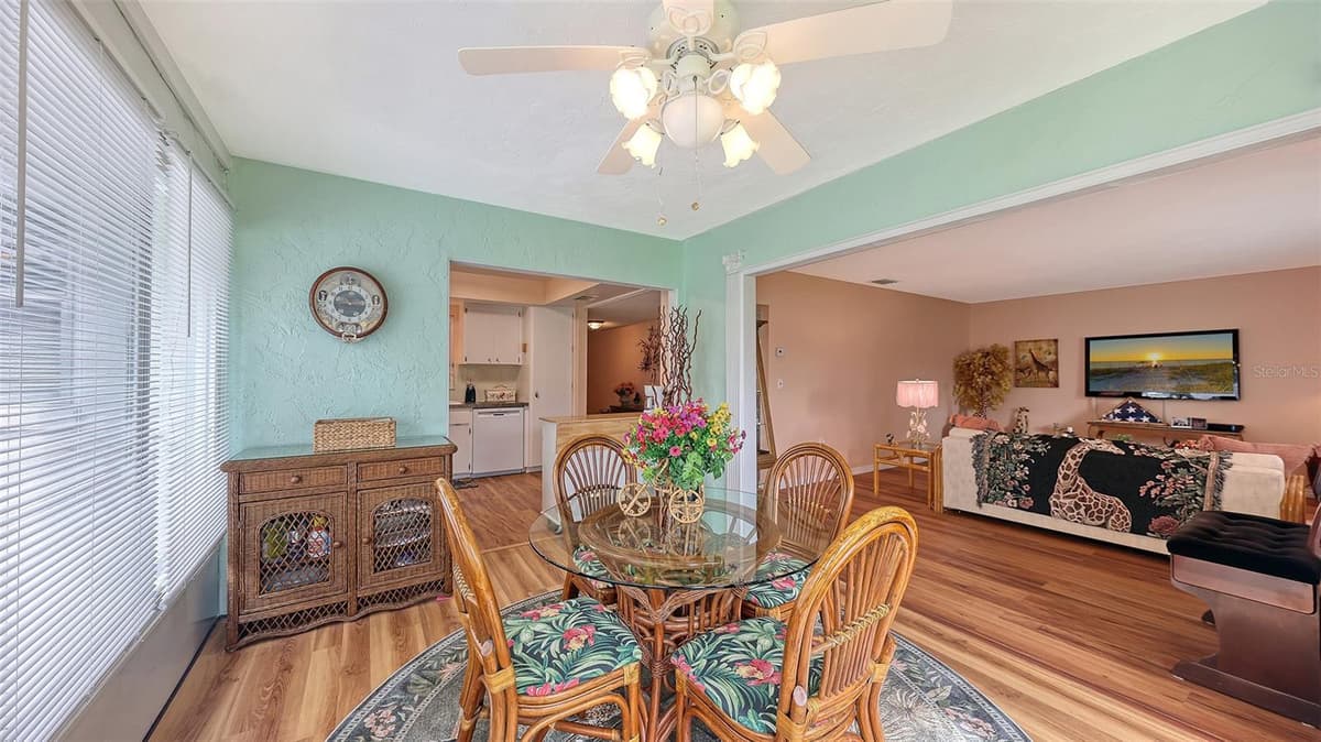 2623 RIVERBLUFF PARKWAY — photo 12 of 55