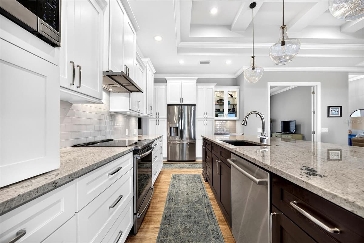 1340 MEDITERRANEAN DRIVE — photo 11 of 55