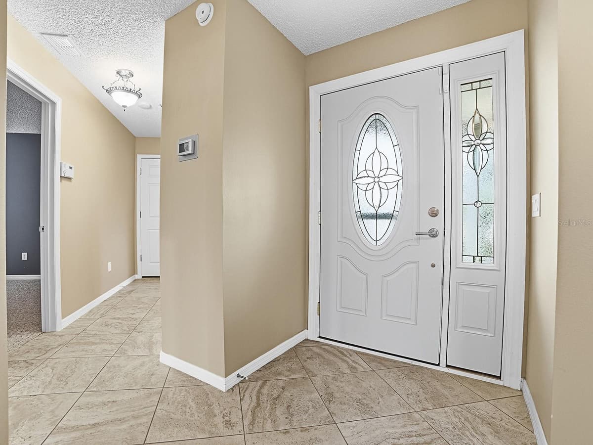 579 CHERAW PLACE — photo 2 of 45