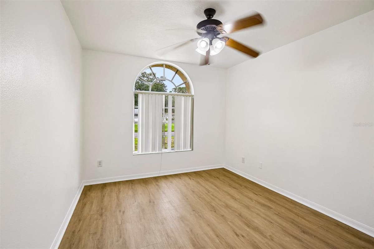 1539 VALENCIA STREET — photo 24 of 32