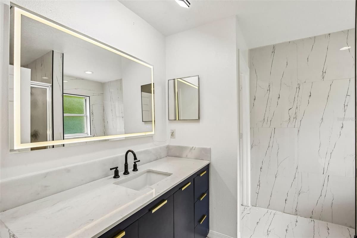 1539 VALENCIA STREET — photo 16 of 32