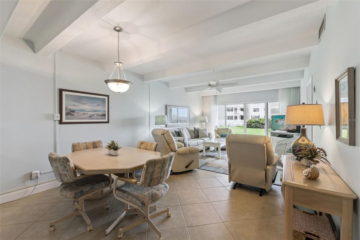4821 SAXON DRIVE — photo 12 of 51