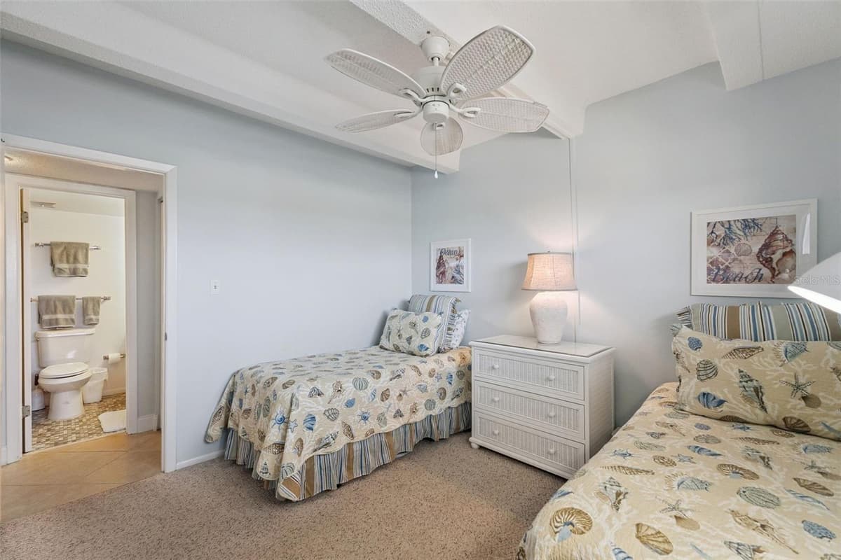 4821 SAXON DRIVE — photo 31 of 51