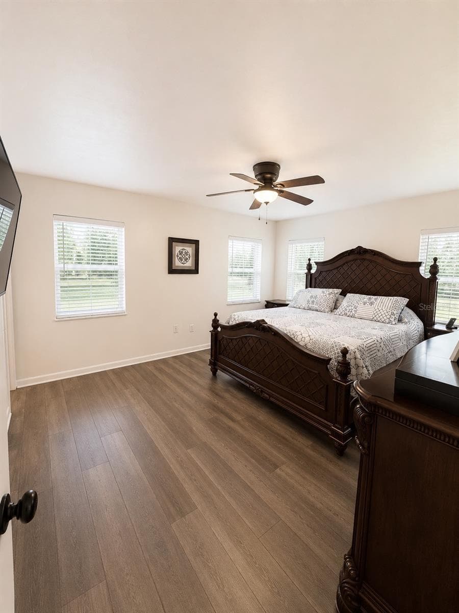 1221 SKATES STREET — photo 17 of 41