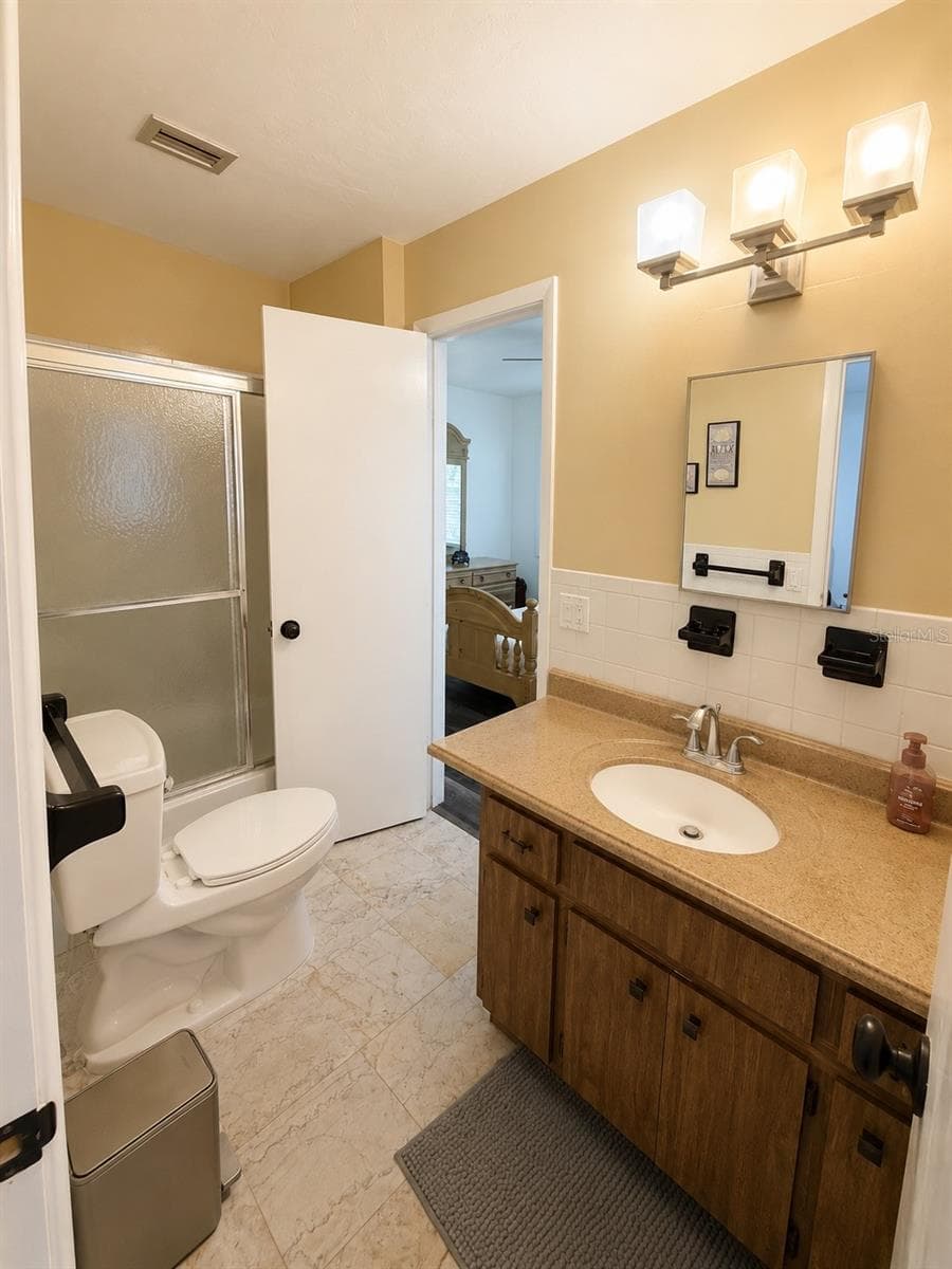 1221 SKATES STREET — photo 21 of 41