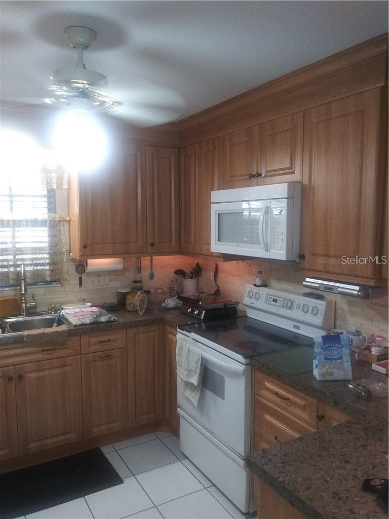 706 OAKGROVE DRIVE — photo 14 of 21