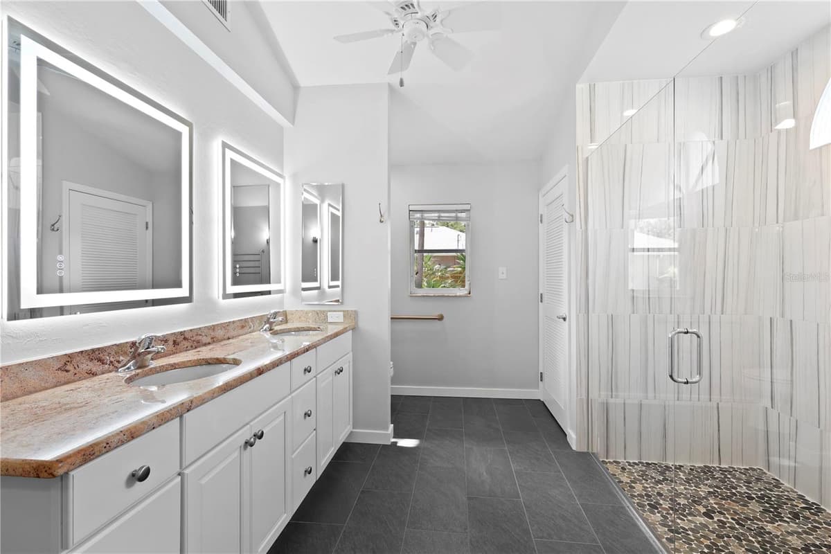 6857 IDLEWILD STREET — photo 33 of 68