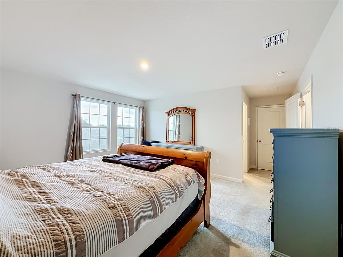 1586 TEXAS AVENUE — photo 30 of 52