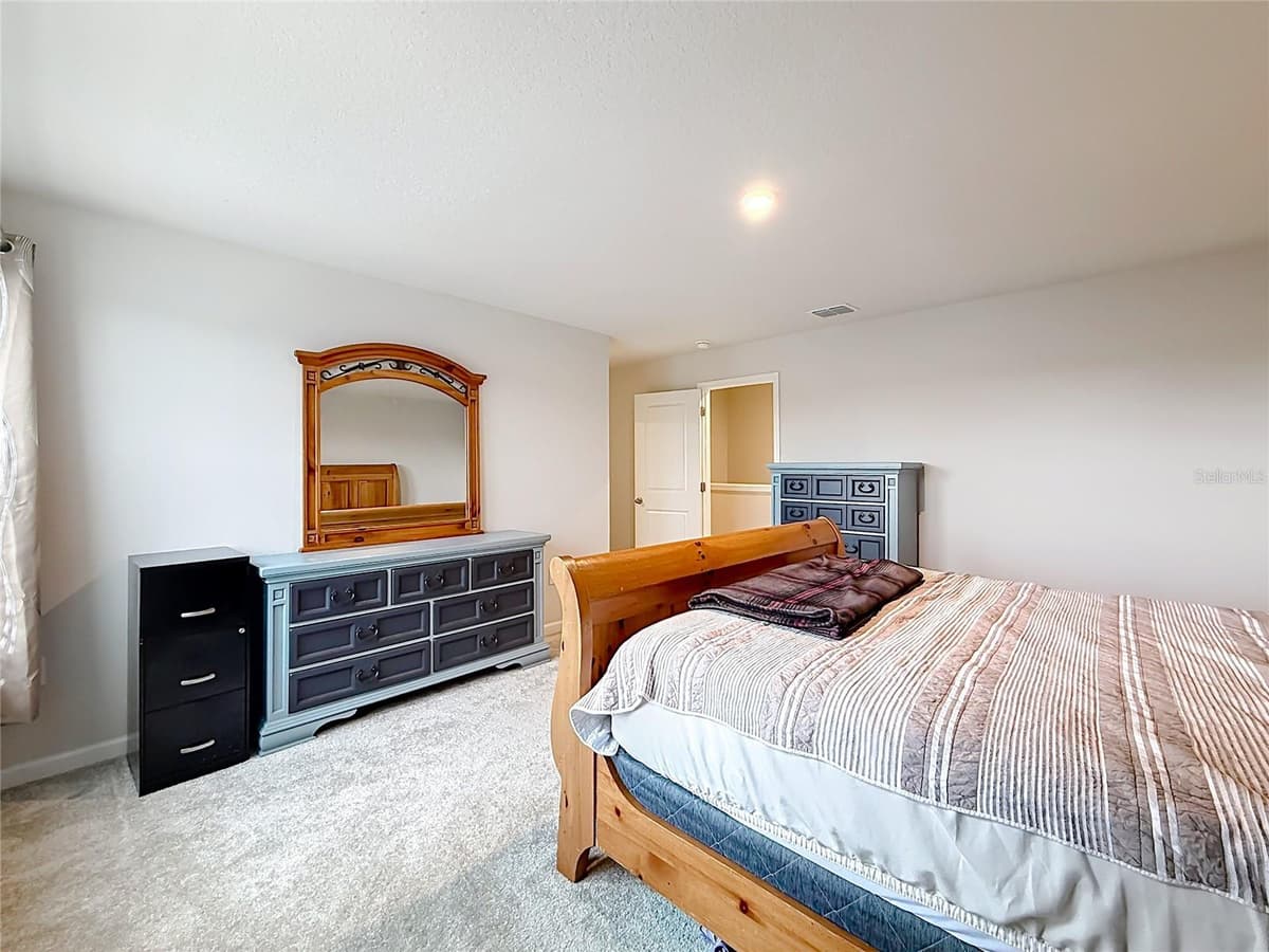 1586 TEXAS AVENUE — photo 34 of 52