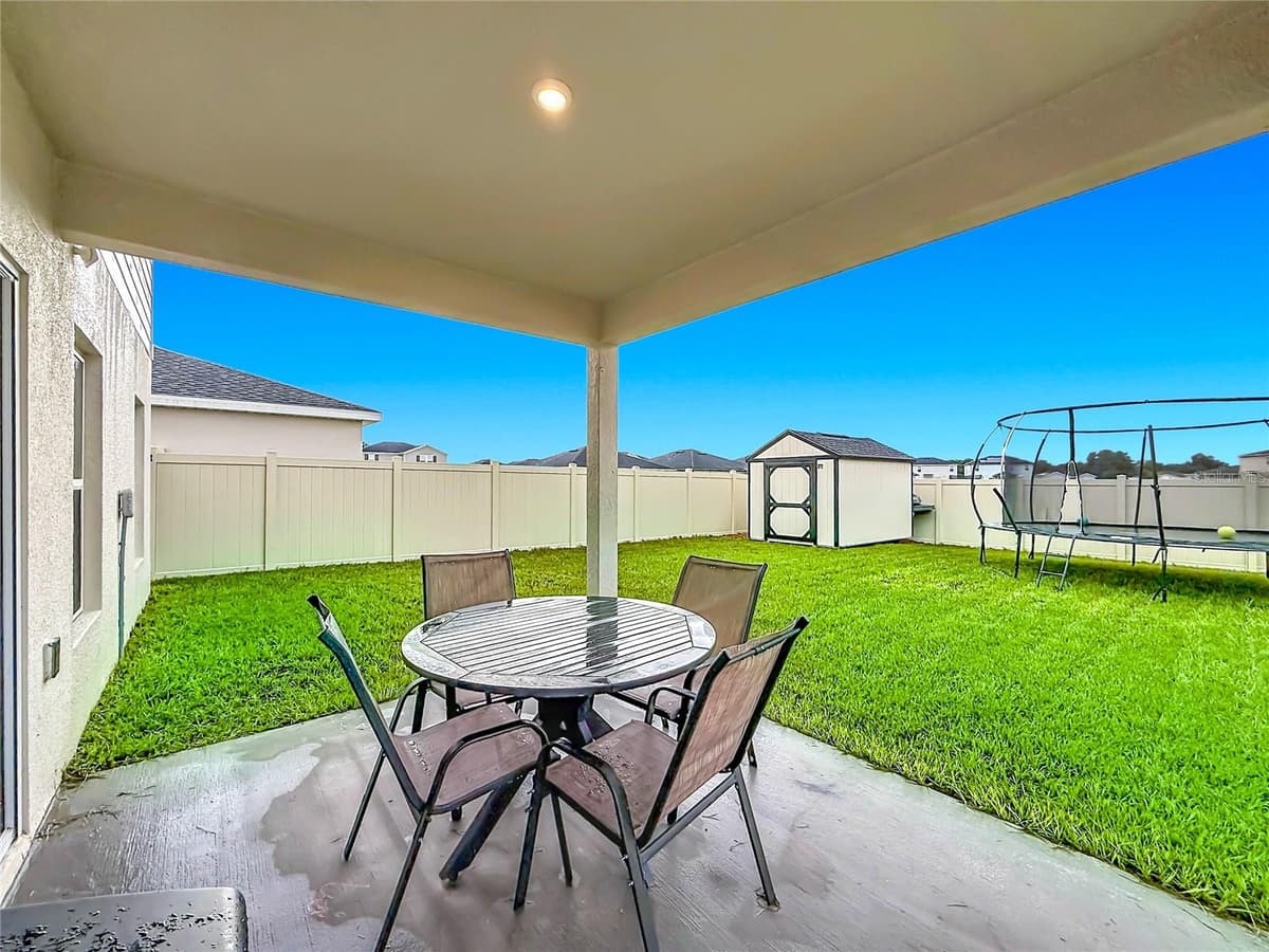 1586 TEXAS AVENUE — photo 46 of 52
