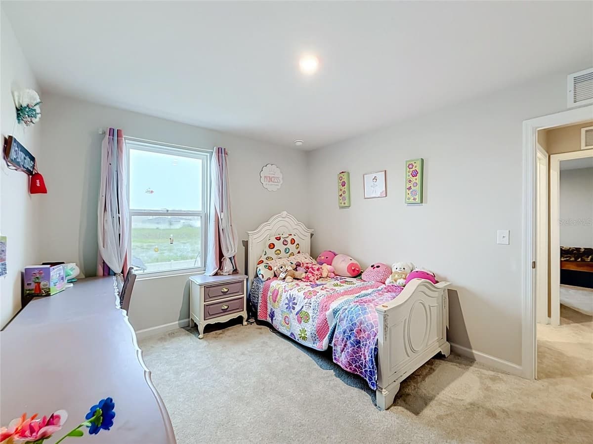 1586 TEXAS AVENUE — photo 41 of 52