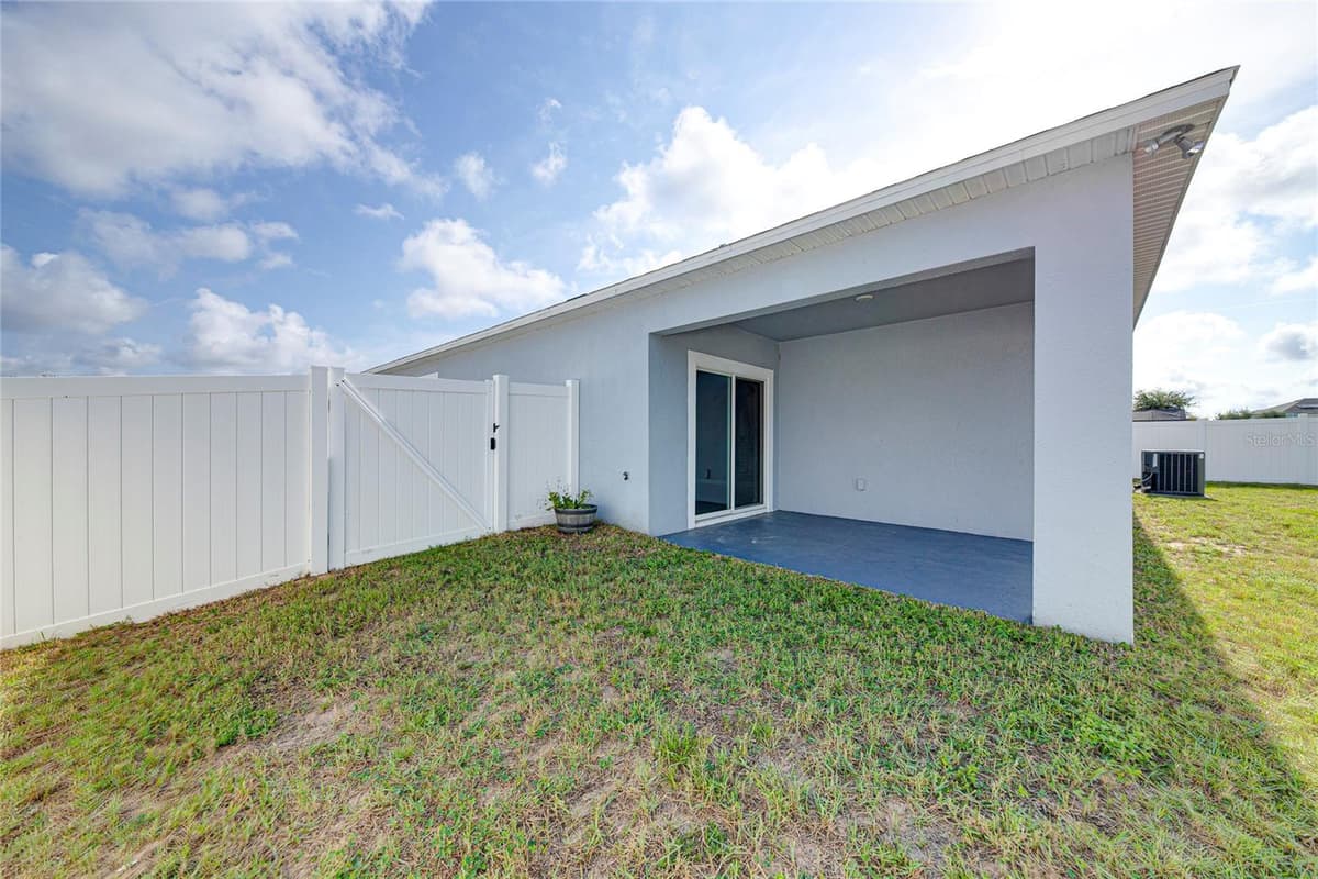 352 BRIARBROOK LANE — photo 33 of 43
