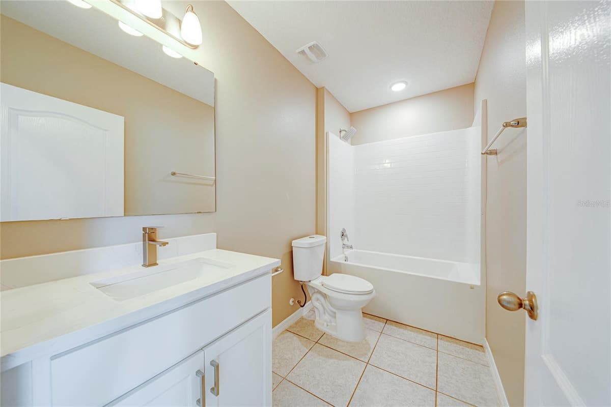 352 BRIARBROOK LANE — photo 23 of 43