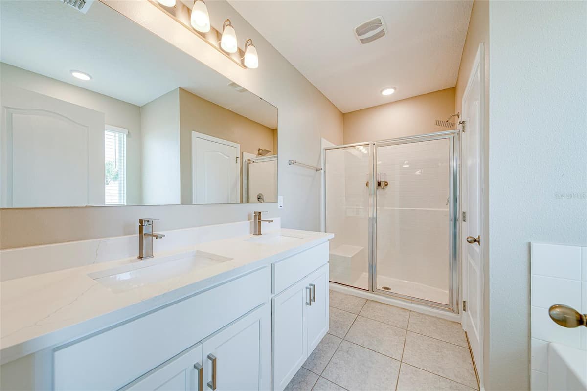 352 BRIARBROOK LANE — photo 21 of 43