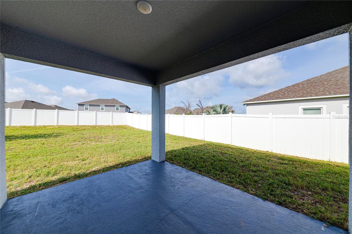 352 BRIARBROOK LANE — photo 32 of 43